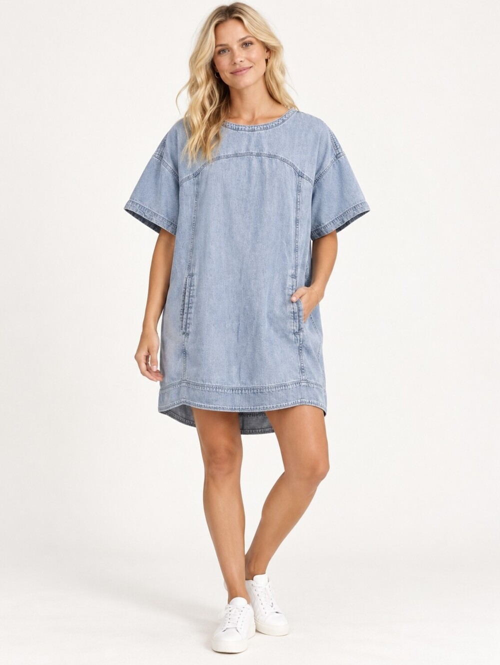 Free People M Oversized Light Wash Denim Mini Dress Kangaroo Pocket Boho